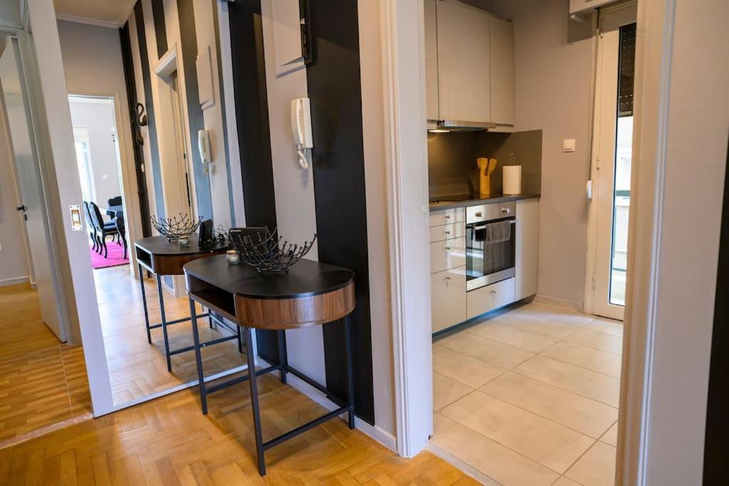 Seaview Orchid 2 Bed Elegance Leilighet Athen Eksteriør bilde